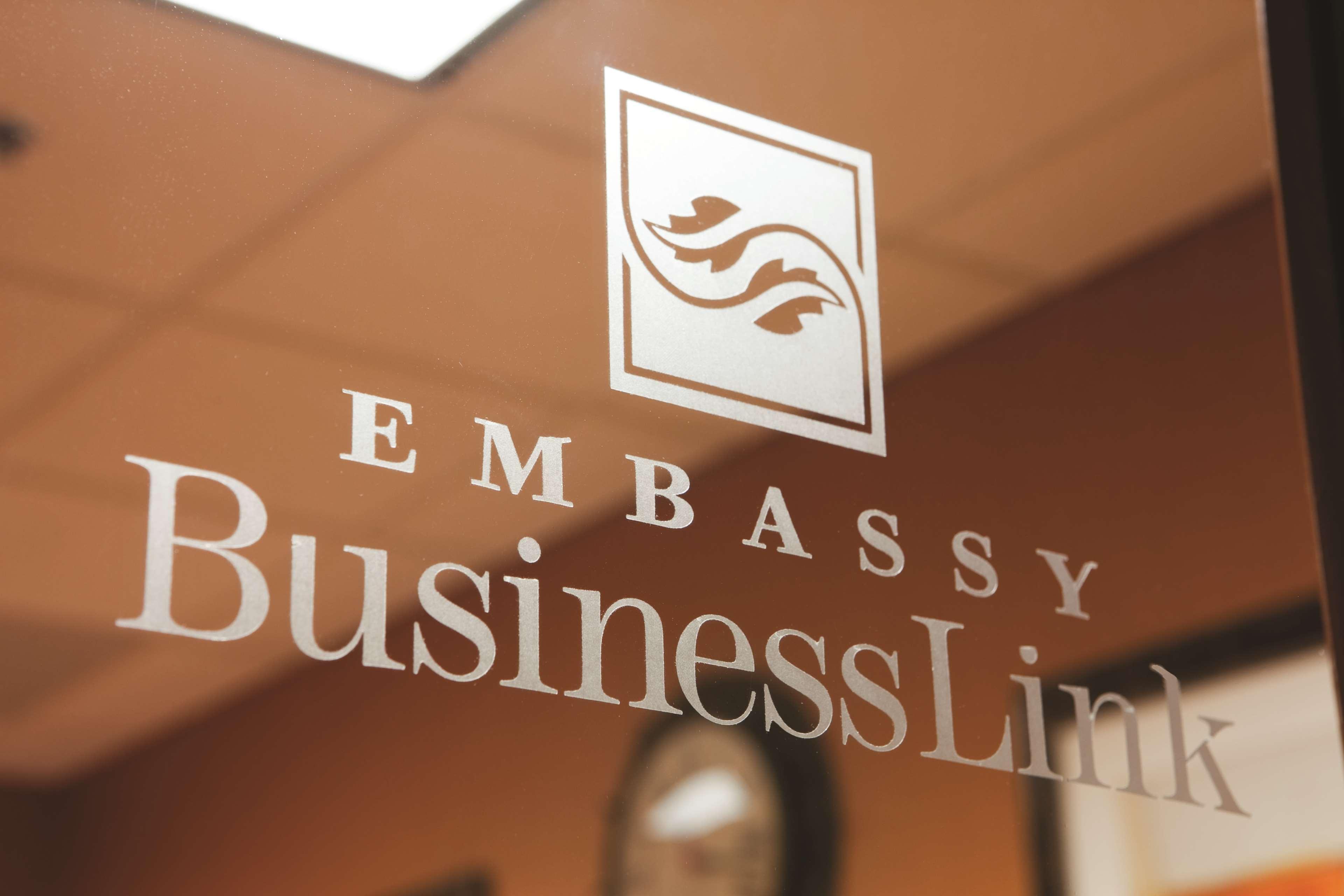 Embassy Suites East Peoria Hotel And Riverfront Conference Center Esterno foto